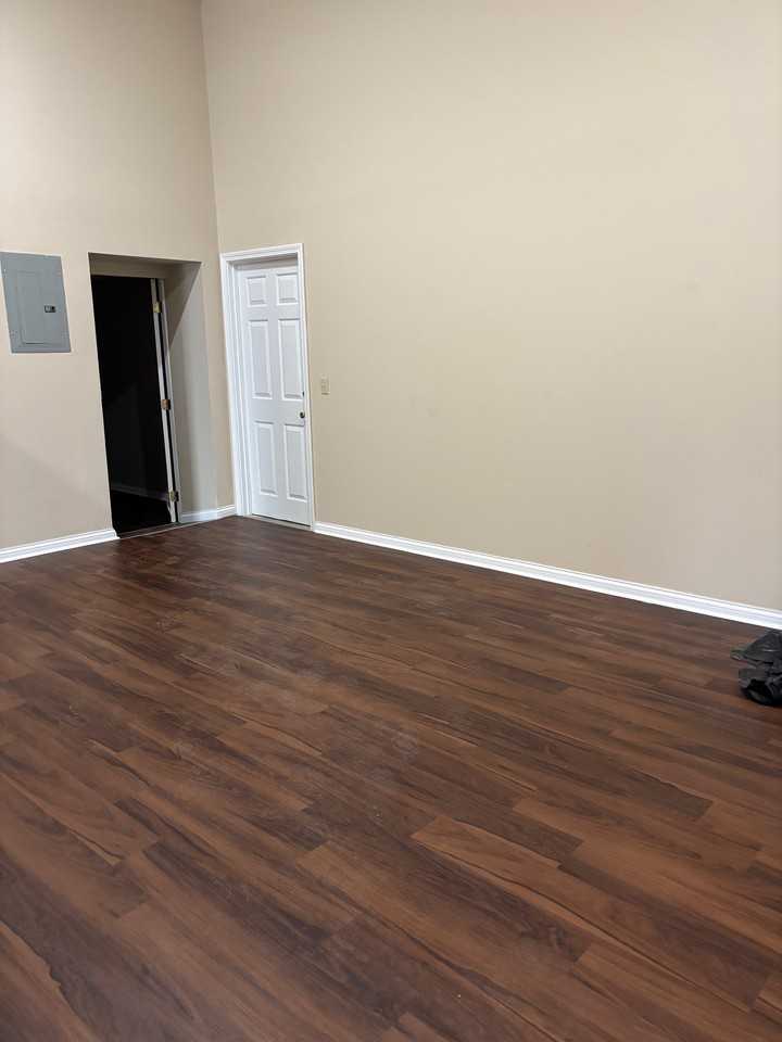 138 West Broadway #F - Photo 3 of 9