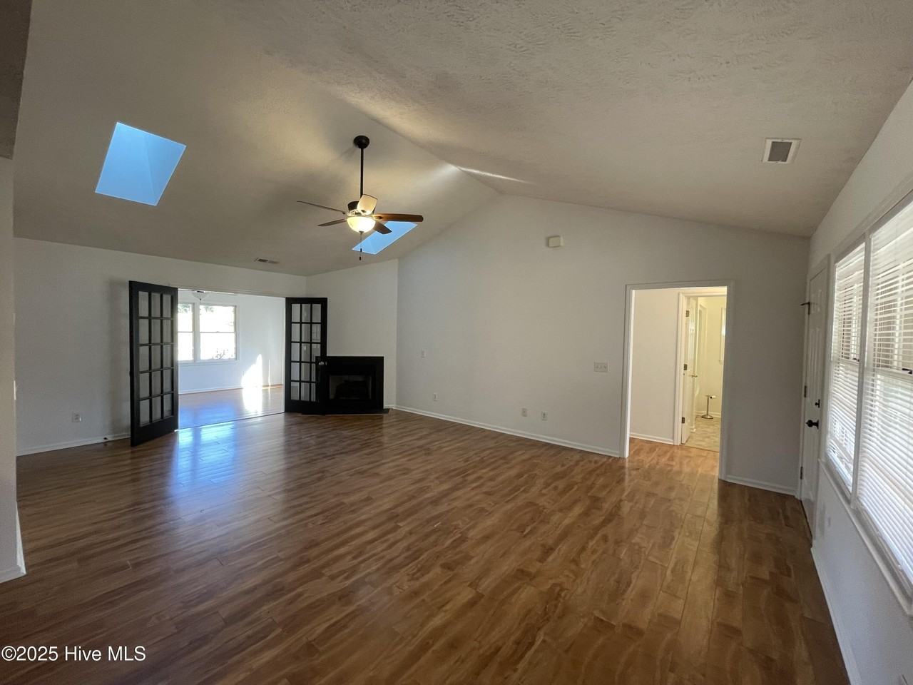 347 Chattooga Place Dr - Photo 2 of 19