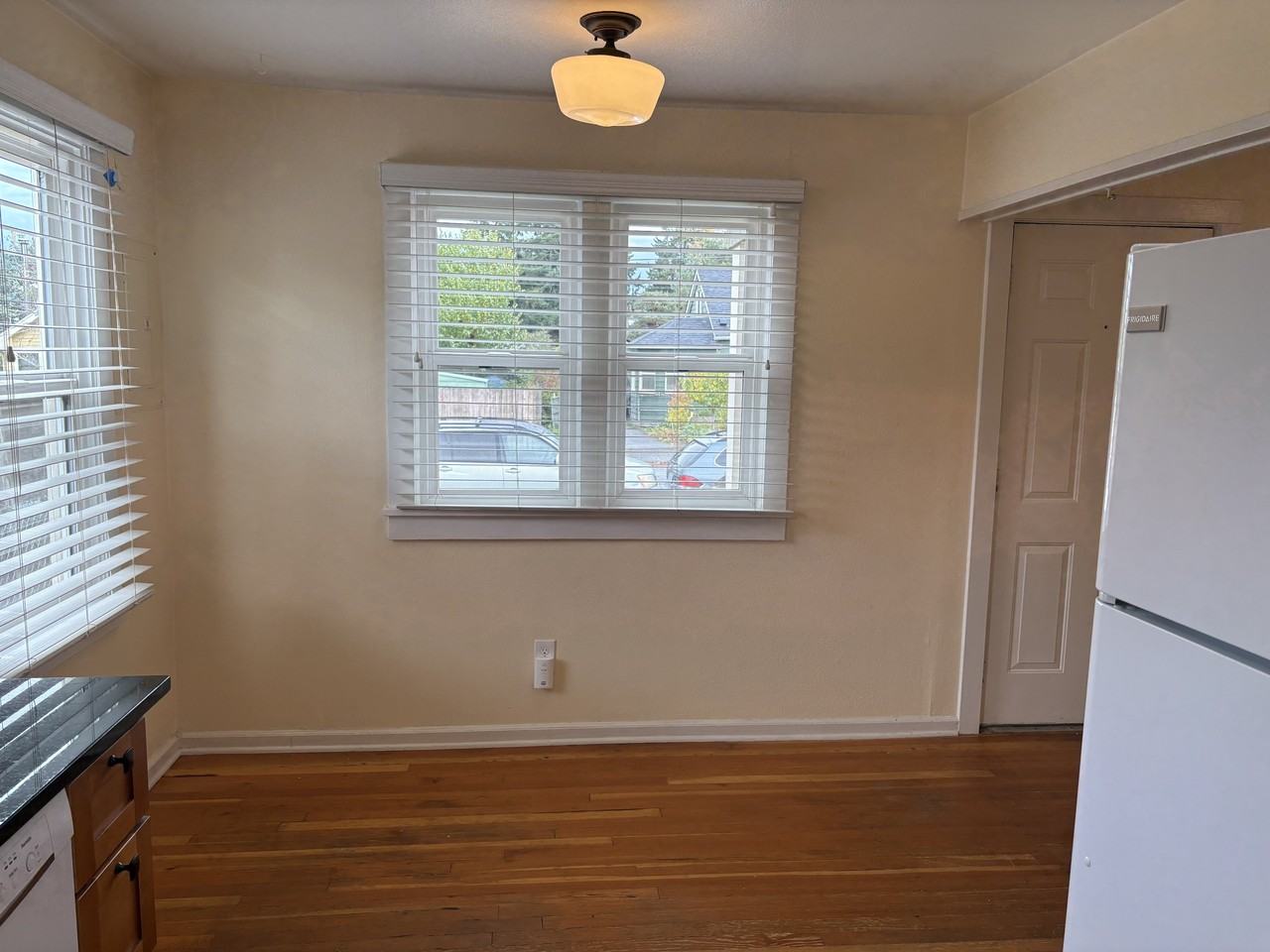 4711 Northeast 55th Avenue #4711 - Photo 6 of 16