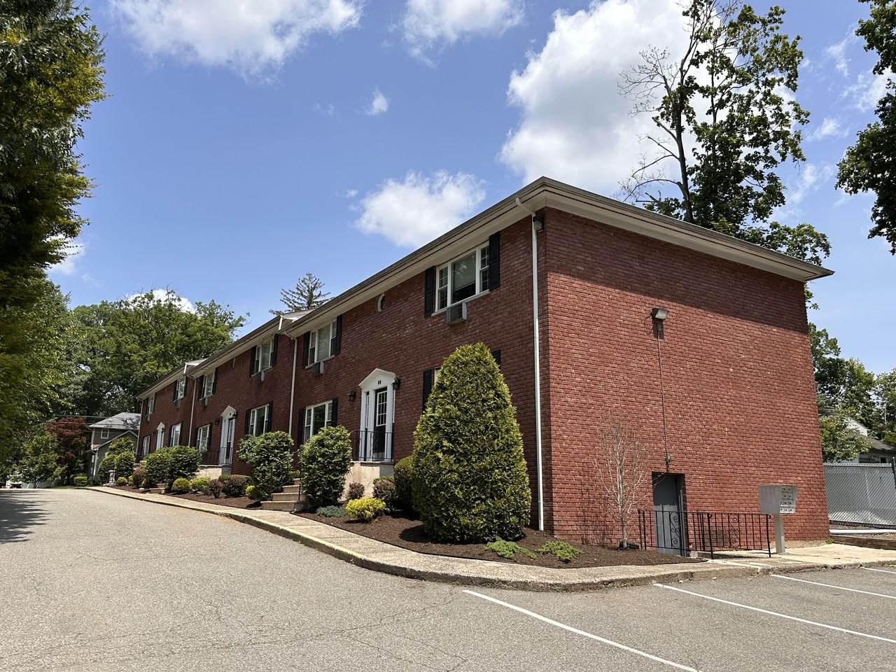 76 Hunt Avenue #2AHUN - Photo 6 of 10