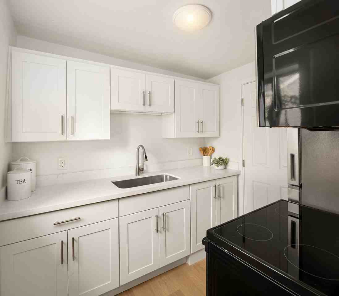 2915 South Main Street #B - Photo 5 of 11