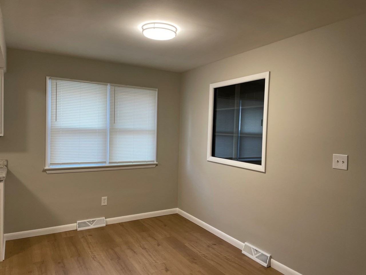 1910 Thornapple Ave #1 - Photo 5 of 20