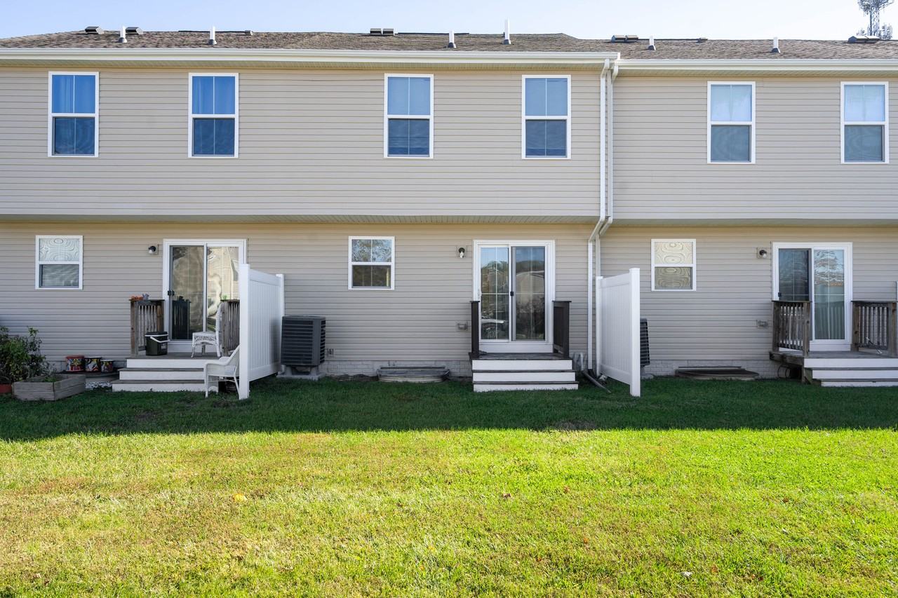 28971 Saint Thomas Boulevard #1 - Photo 3 of 31