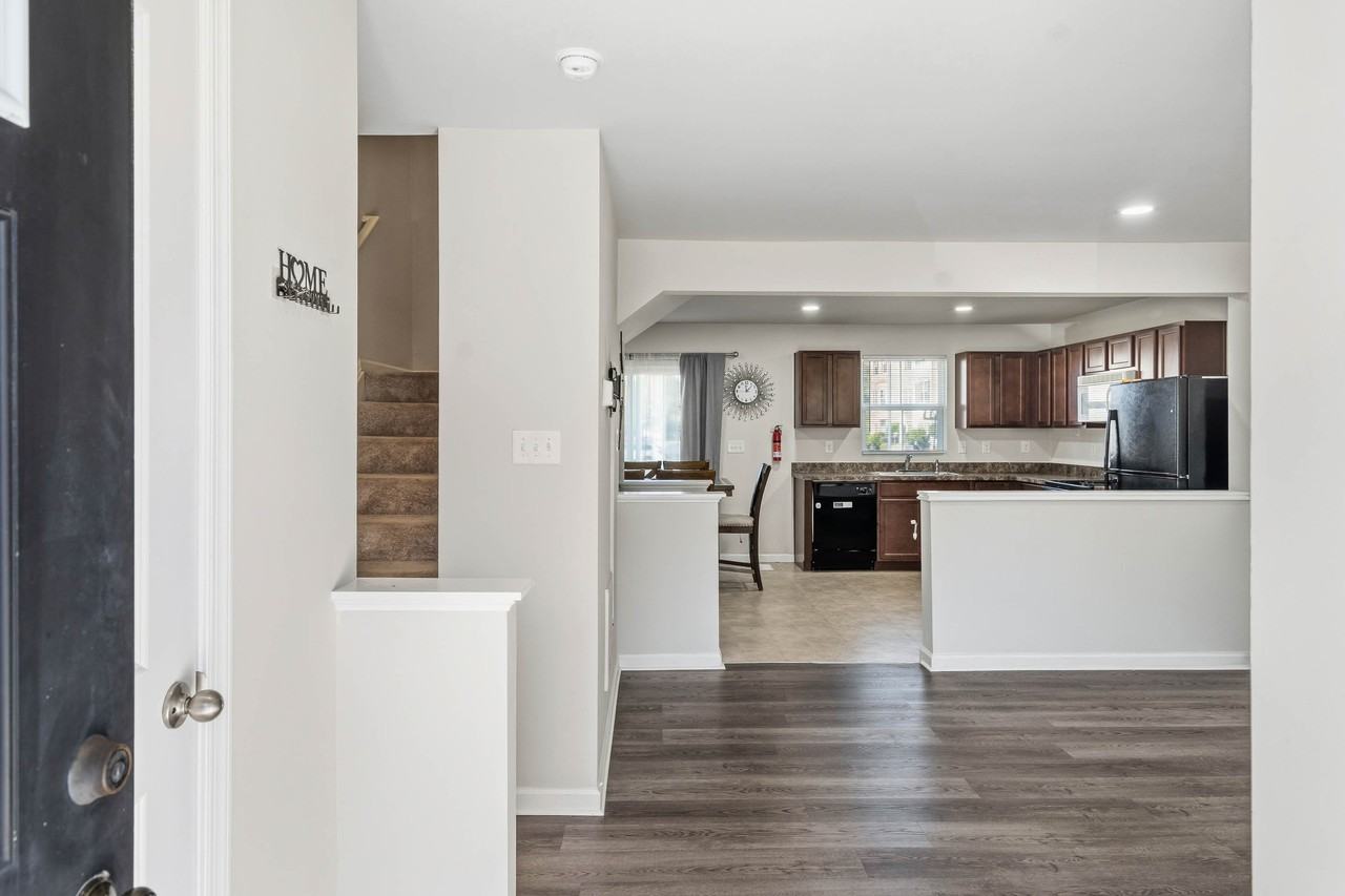 28971 Saint Thomas Boulevard #1 - Photo 4 of 31