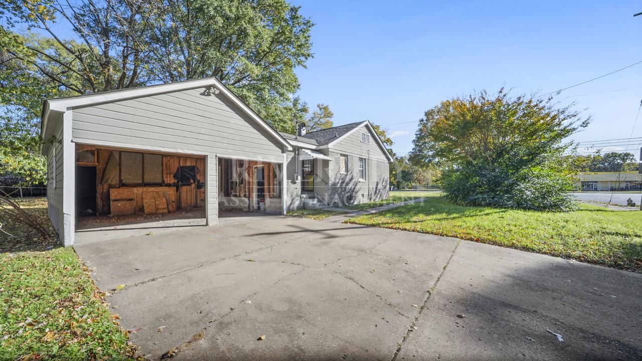 1290 Dellwood Ave #1 - Photo 7 of 20