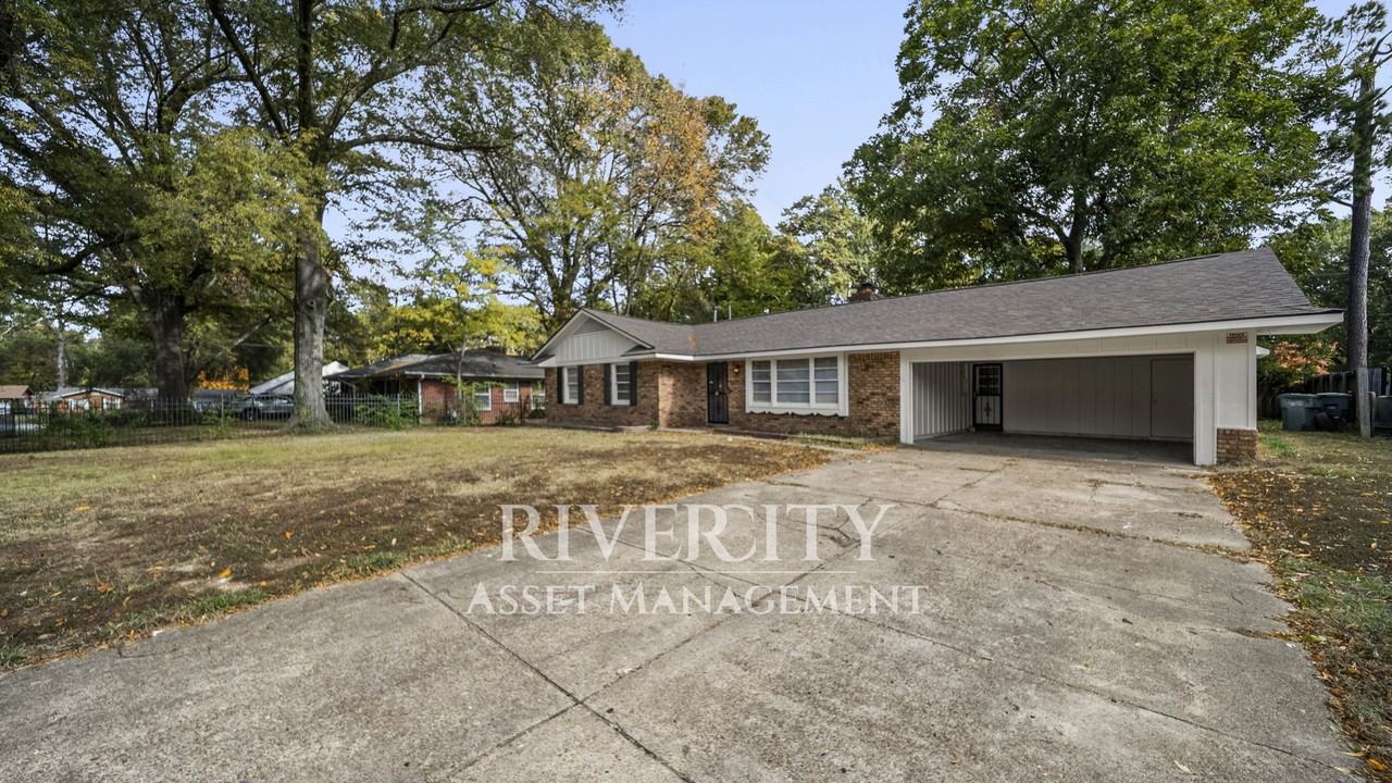 3770 Wisteria Cove #1 - Photo 2 of 26