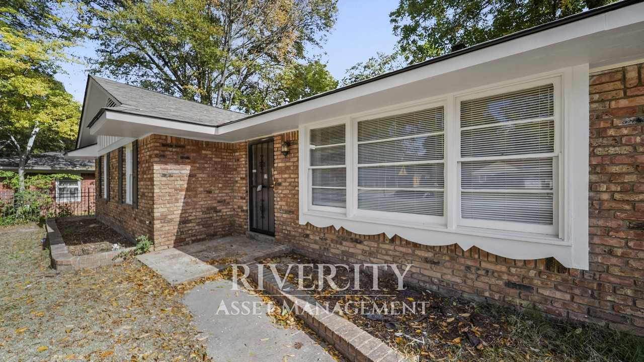 3770 Wisteria Cove #1 - Photo 6 of 26