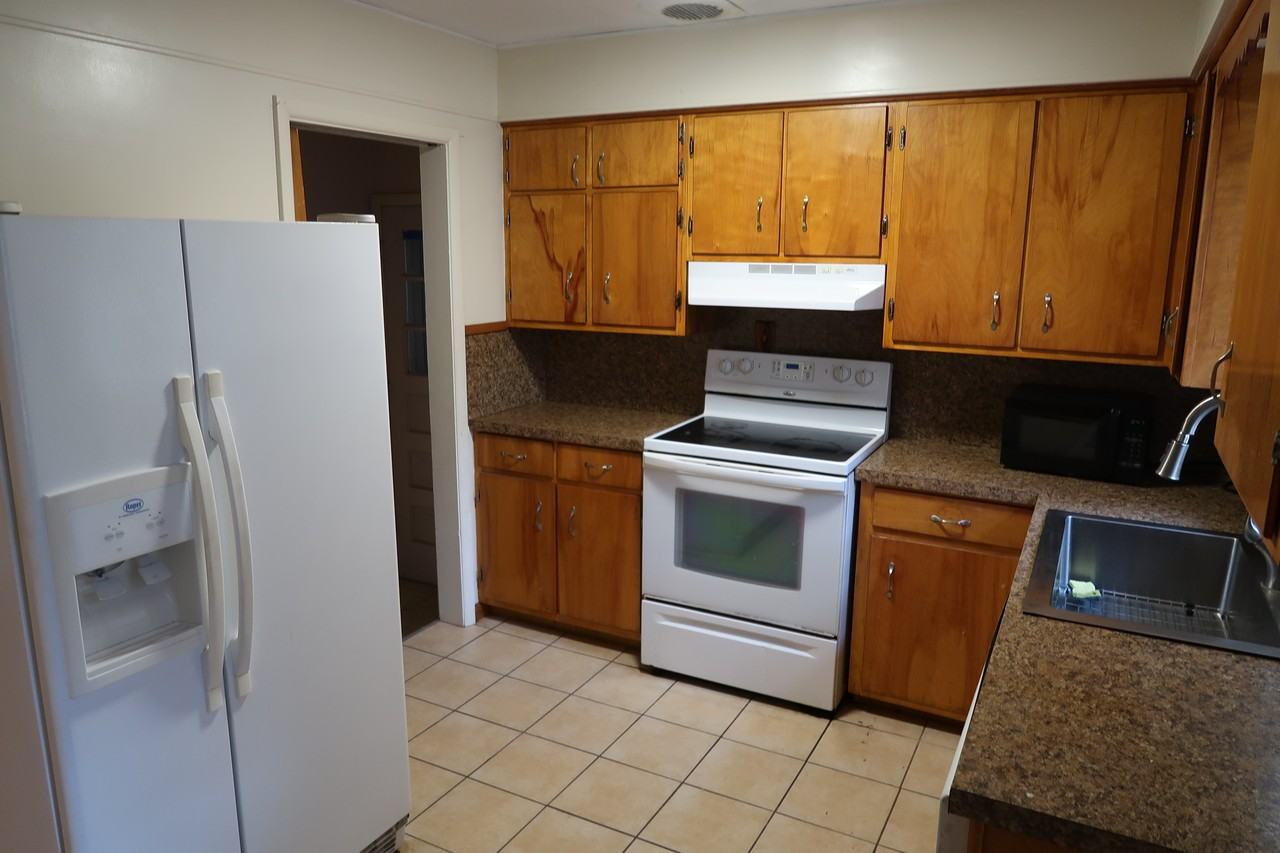 3044 Kalamazoo Avenue Southeast #1 - Photo 4 of 10