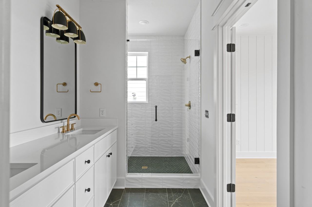 1712 1712 Carvell AvenueUnit A #1 - Photo 7 of 10