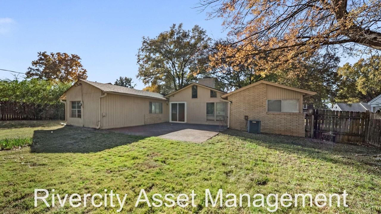 3164 Inverness Parkway Dr #1 - Photo 3 of 18