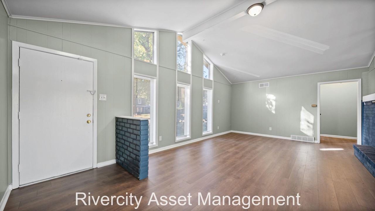 3164 Inverness Parkway Dr #1 - Photo 6 of 18