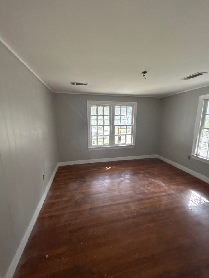 419 Valley Street #1 - Photo 3 of 20