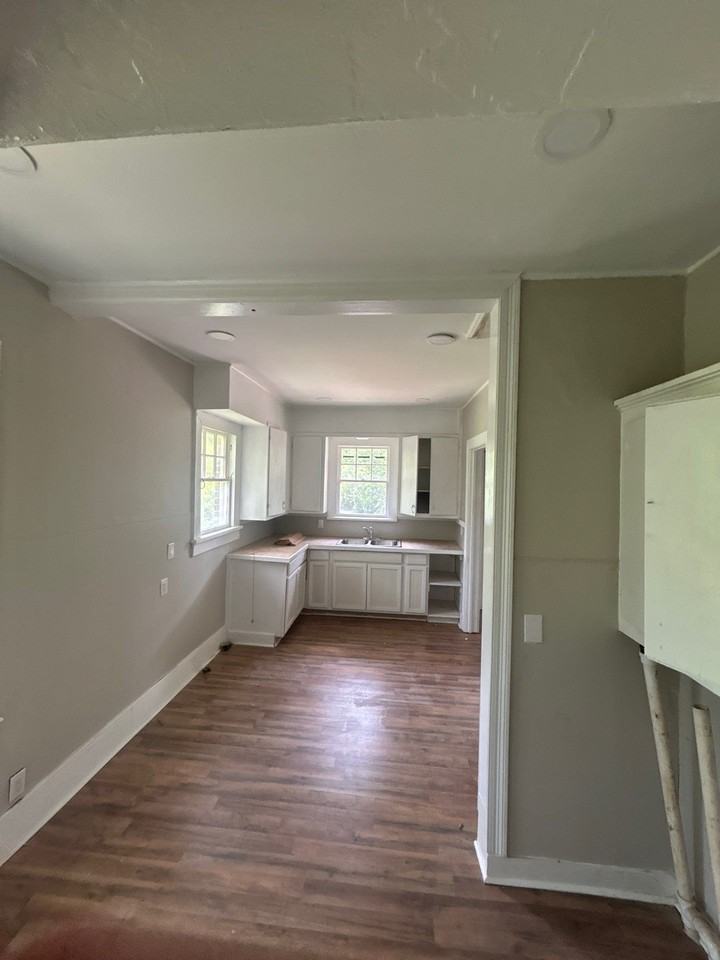 130 N Alabama Ave #1 - Photo 3 of 8