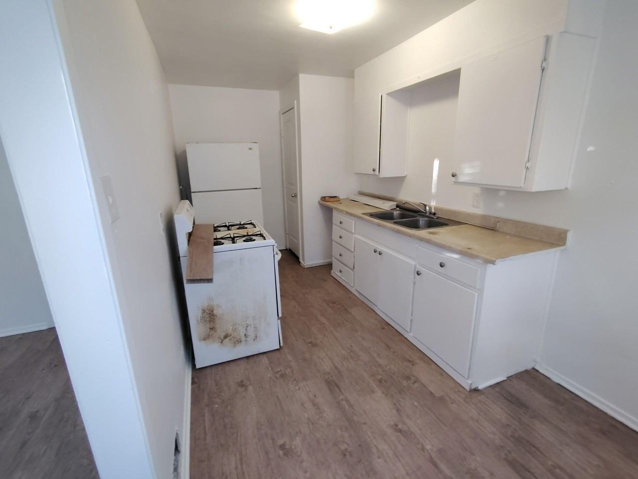 1110 41st St Unit B #B - Photo 5 of 8