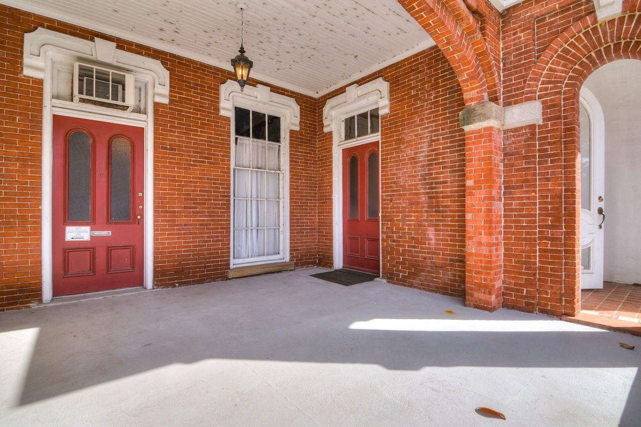 629 Greene St #1 - Photo 4 of 38