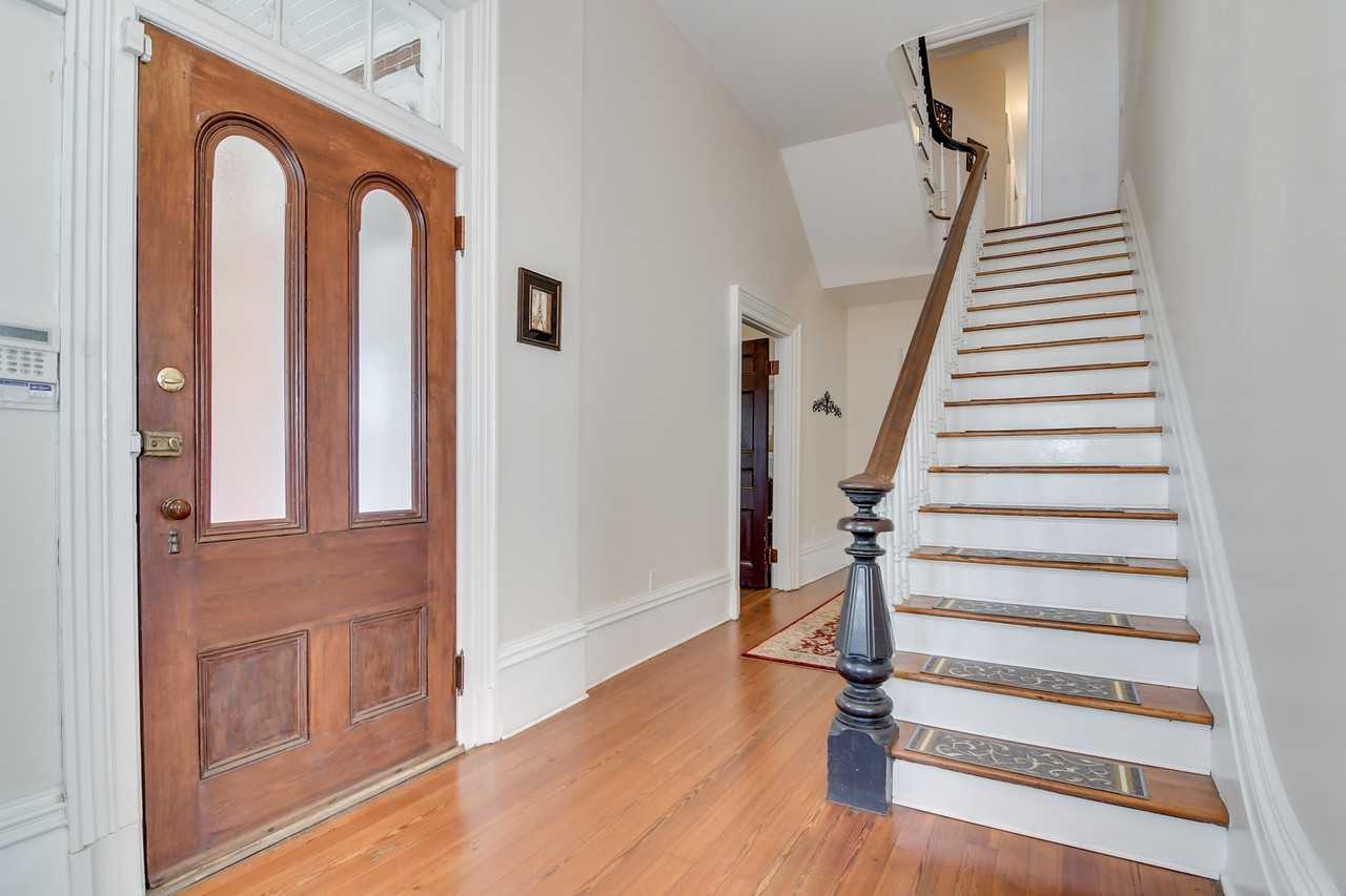 629 Greene St #1 - Photo 6 of 38