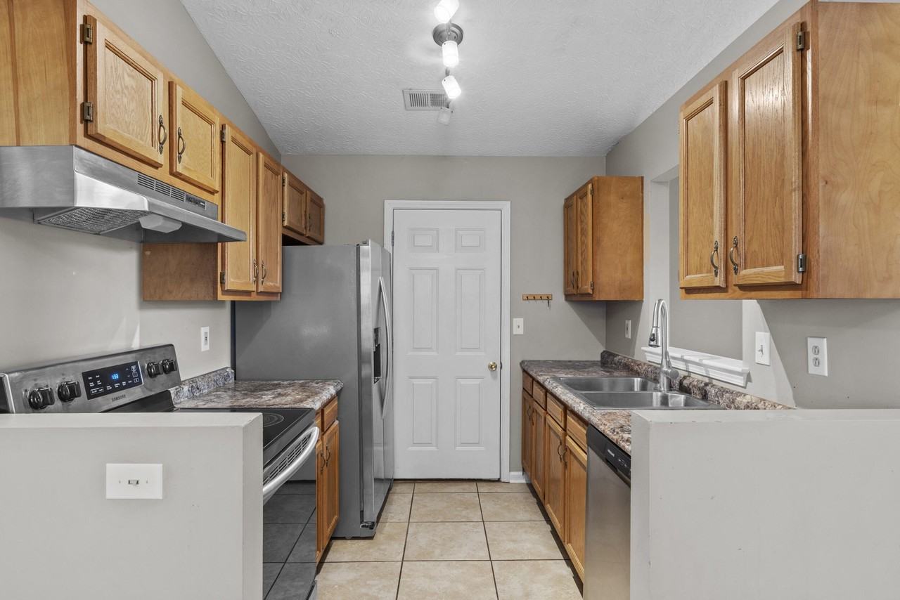 889 Revere Run Dr - Photo 5 of 13