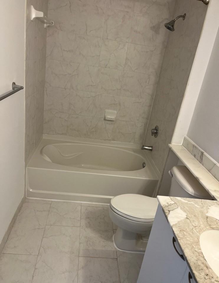 234 Northeast 3rd Street #1 - Photo 5 of 11