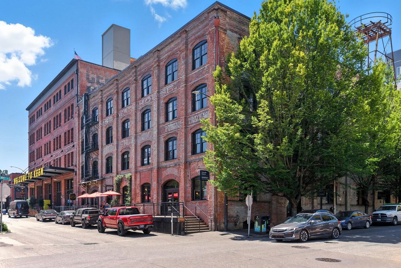 1306 Northwest Hoyt Street #200