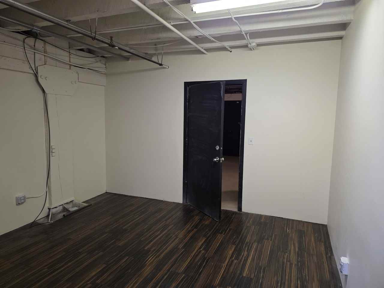 Portland St #B9 - Photo 3 of 22