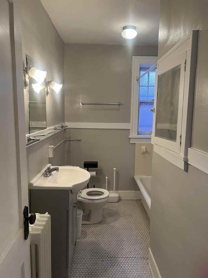 176 Market St Apt 201 #201 - Photo 4 of 12