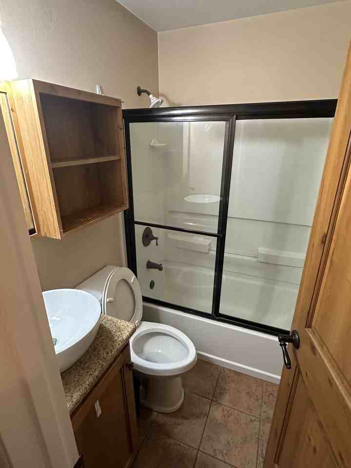 208 East 200 South #1 - Photo 7 of 16