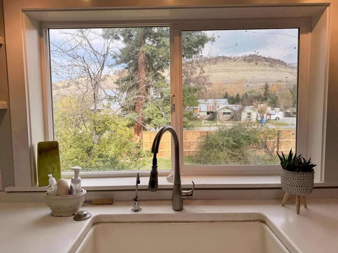 2099 Emigrant Creek Rd #SF - Photo 6 of 23