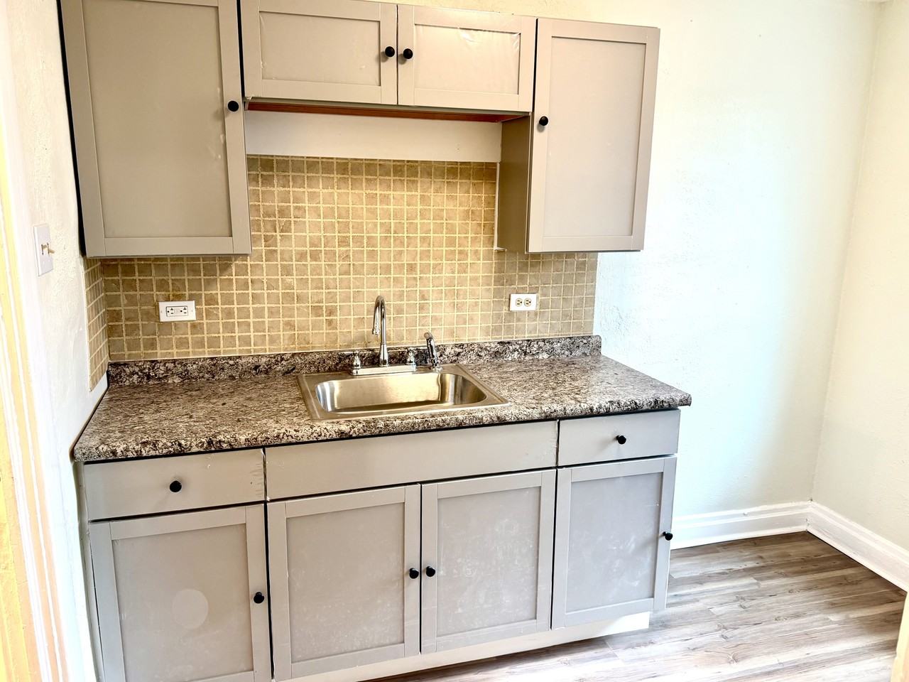 714 Eureka St #1 - Photo 2 of 12