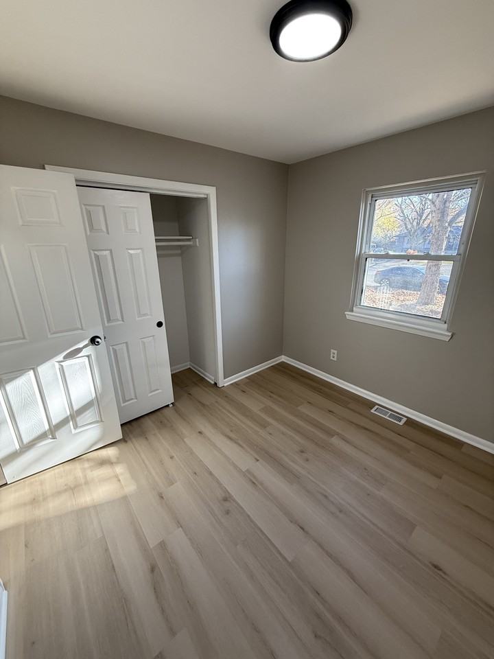 1412 Wolf Ct #1 - Photo 7 of 14