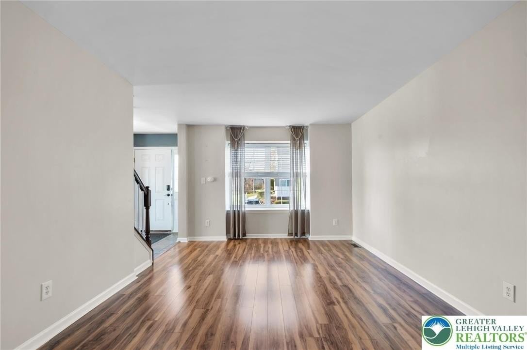 Saratoga Lane - Photo 5 of 30