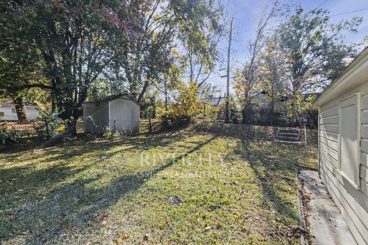 1941 Quinn Ave #1 - Photo 5 of 19