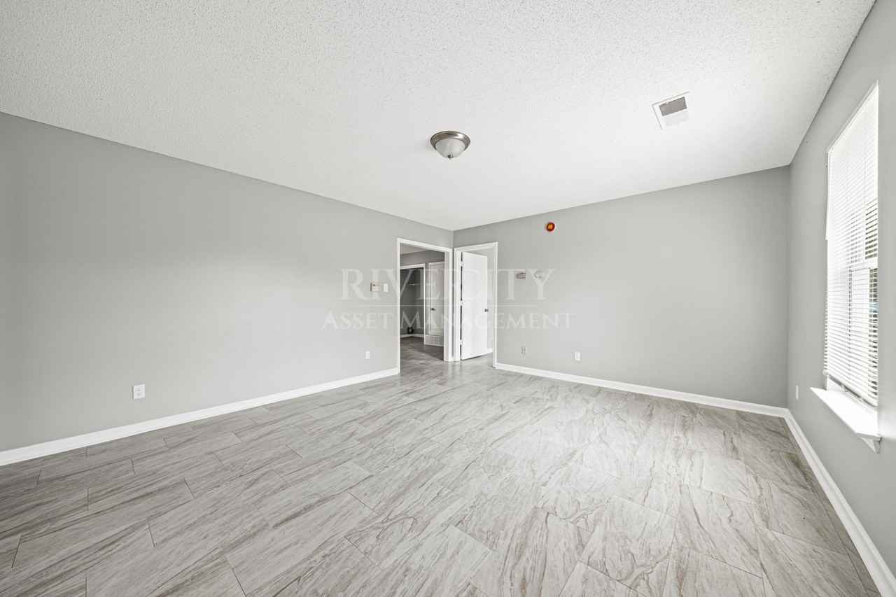 2516 Wellons Ave #1 - Photo 5 of 15