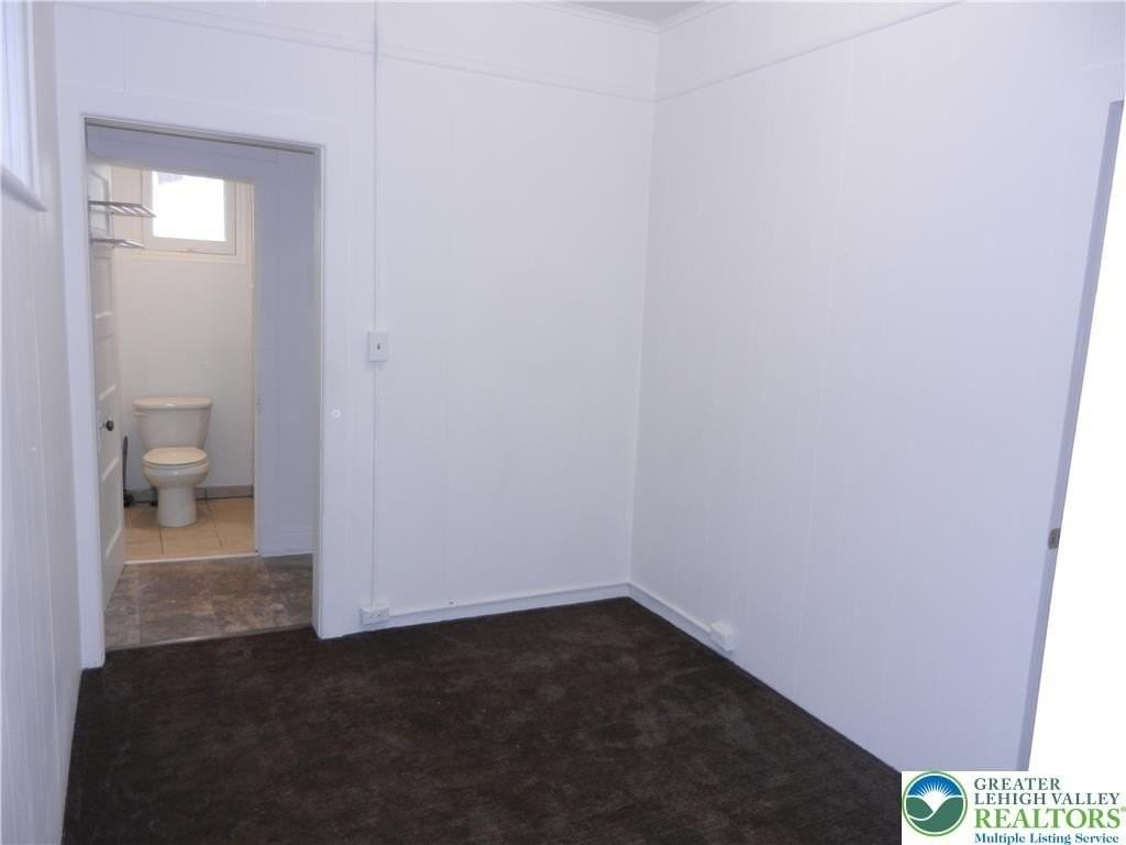 1428 Center Street #1 - Photo 4 of 9