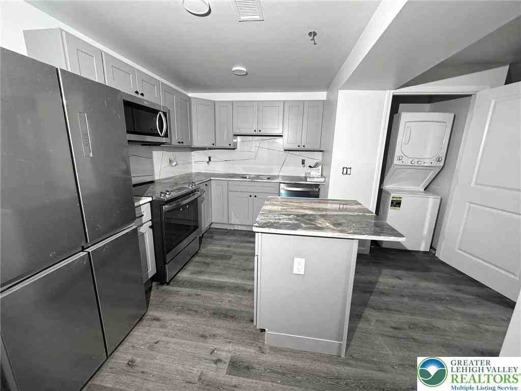 810 Monocacy Street #205 - Photo 3 of 32