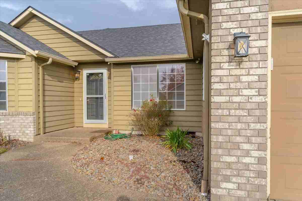 3133 19th Ave Se #1 - Photo 3 of 39