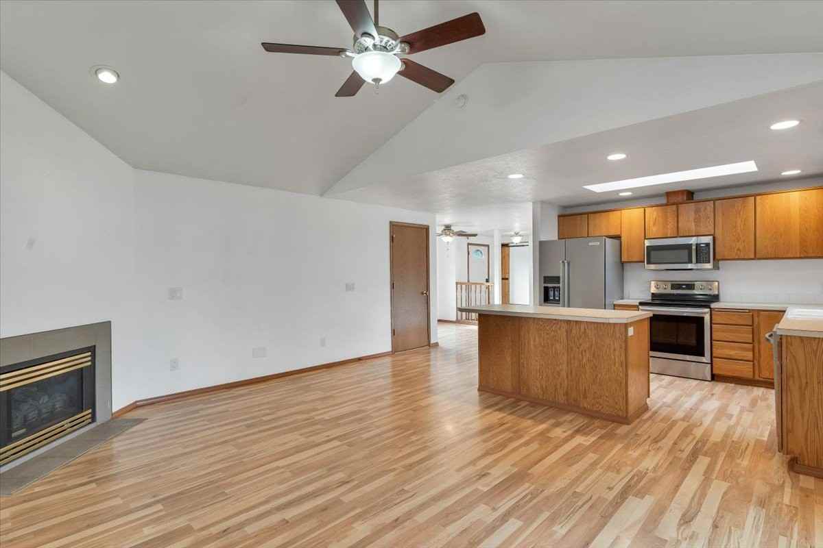 3133 19th Ave Se #1 - Photo 6 of 39