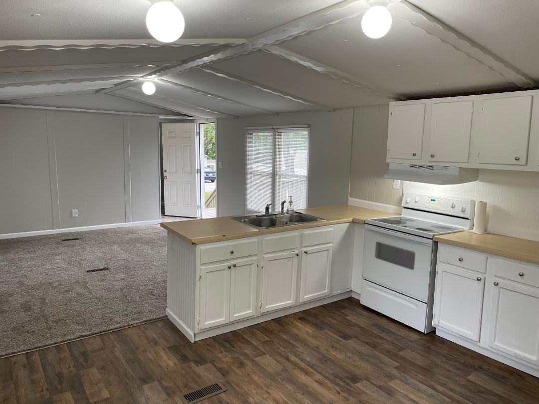 17 Fox Haven Dr #1 - Photo 7 of 15