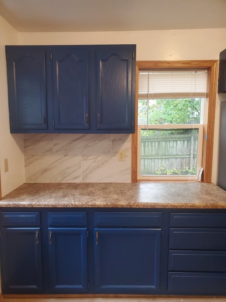 333 South Gardiner Avenue #3 - Photo 3 of 11