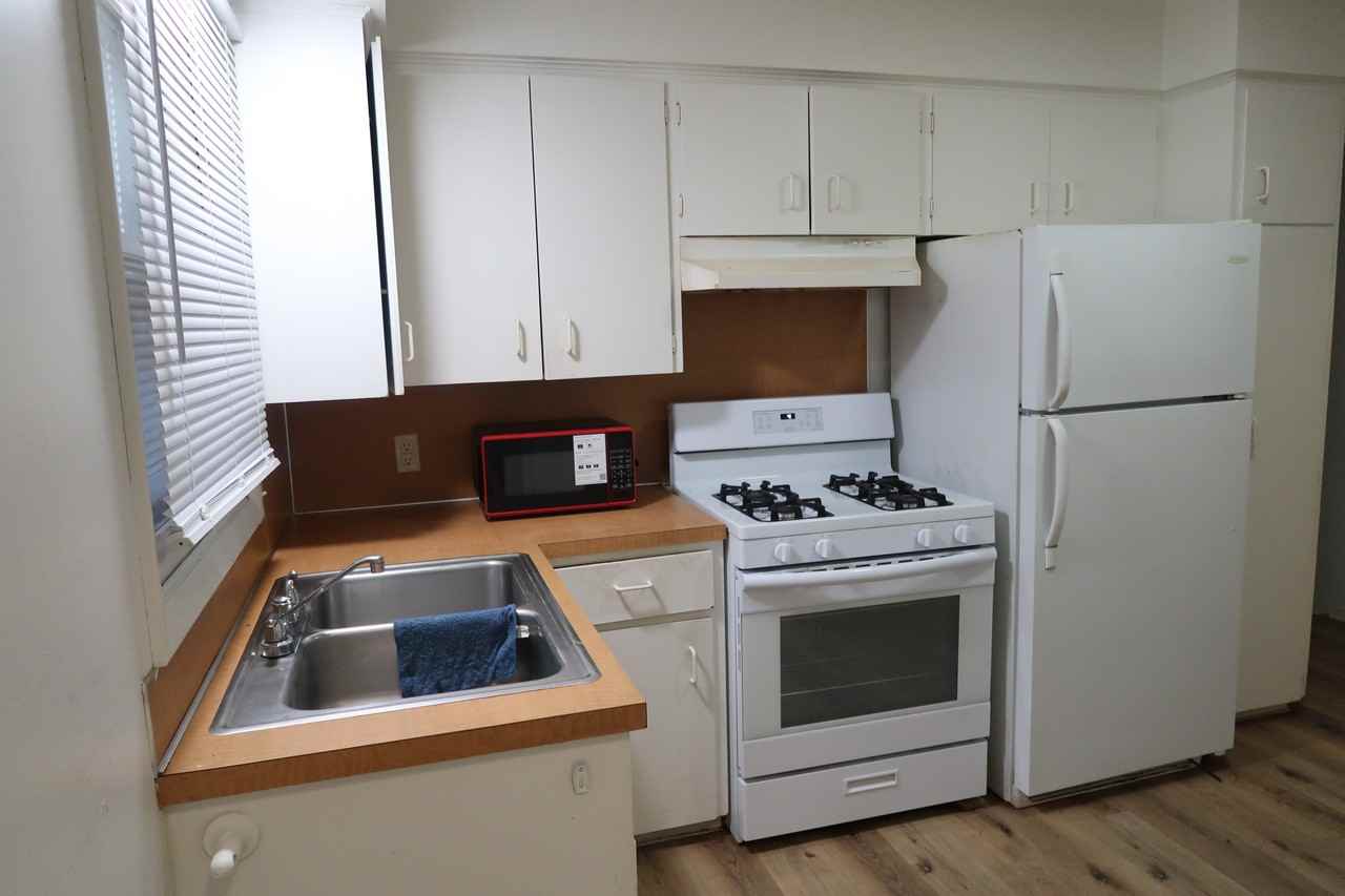 7259 Periwinkle Avenue Southeast #7259 - Photo 3 of 10