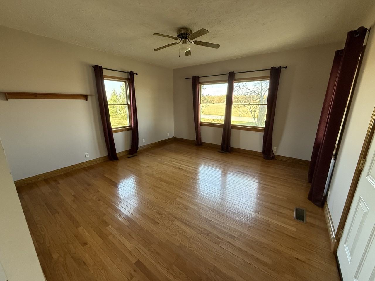 595 East 500 South #1 - Photo 3 of 20