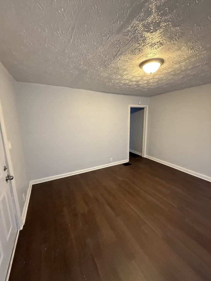 3444 North Parker Avenue #1 - Photo 3 of 8