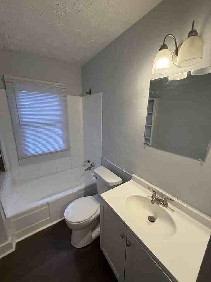 3446 North Parker Avenue #1 - Photo 5 of 7
