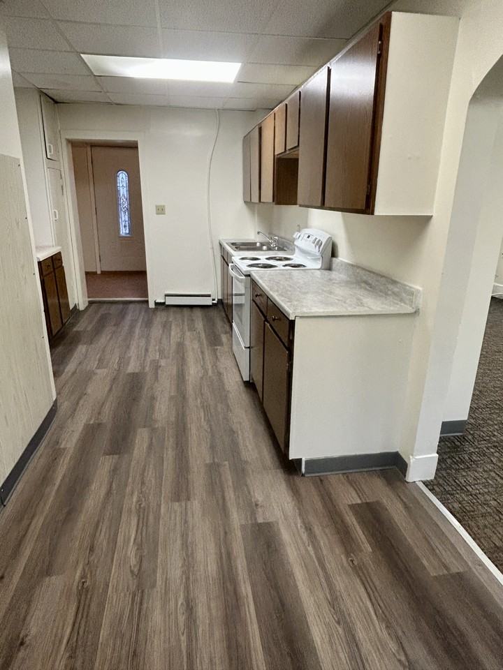 2618 1/2 2nd Ave W #4 - Photo 2 of 8