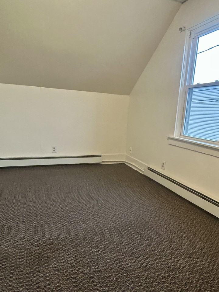 2618 1/2 2nd Ave W #4 - Photo 6 of 8