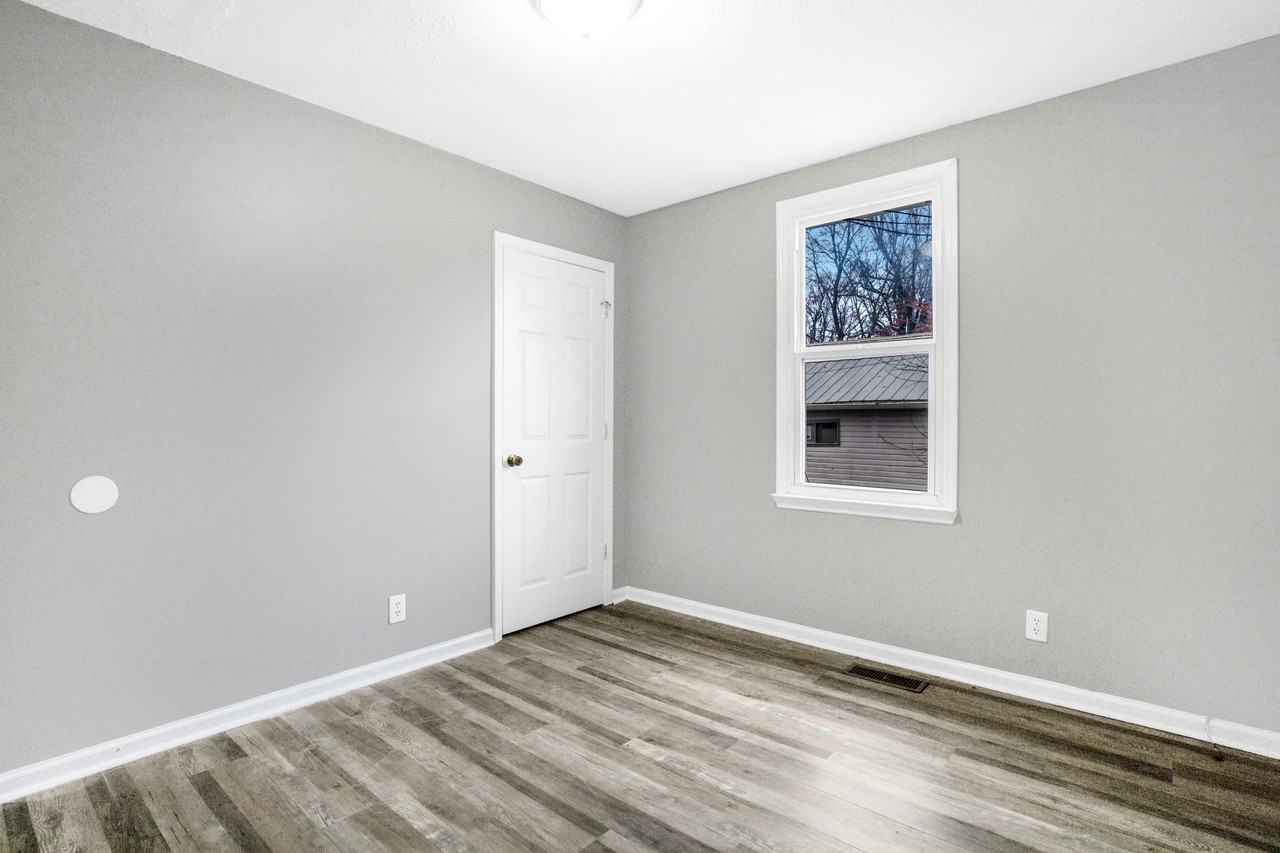 838 Circle Drive #A - Photo 3 of 12