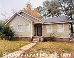 featured image of 2738 Moonview Rd #1