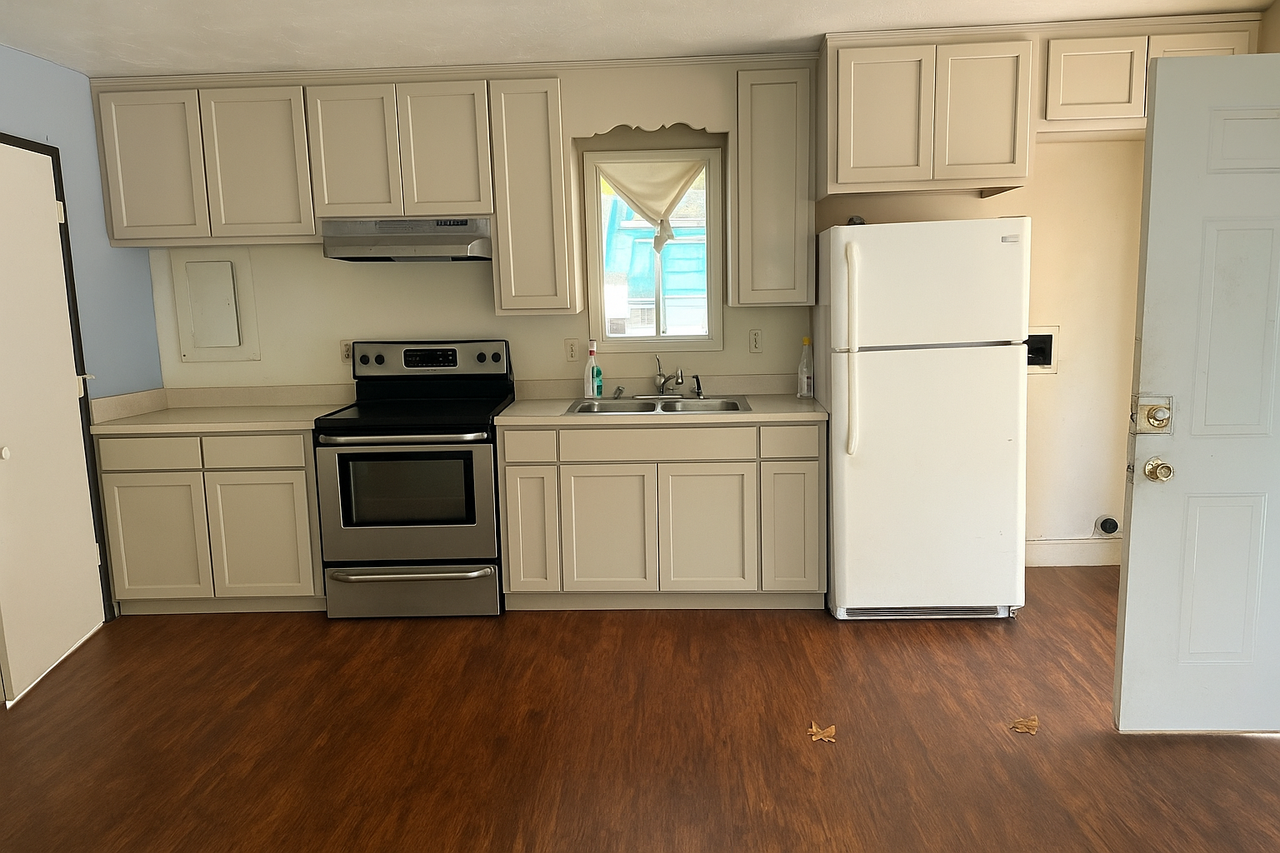 1637 56th Ave #1 - Photo 3 of 3