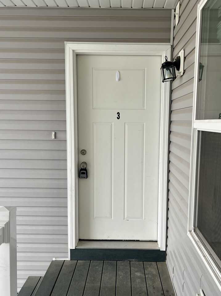 E Gample Ave #3 - Photo 2 of 16