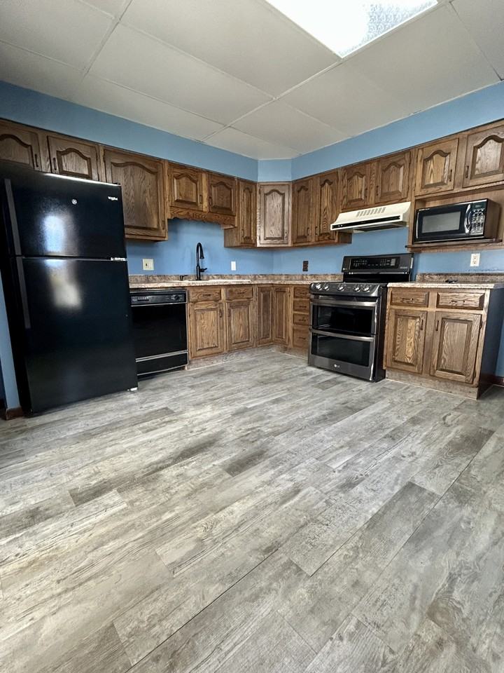 115 Wisconsin Avenue West #1