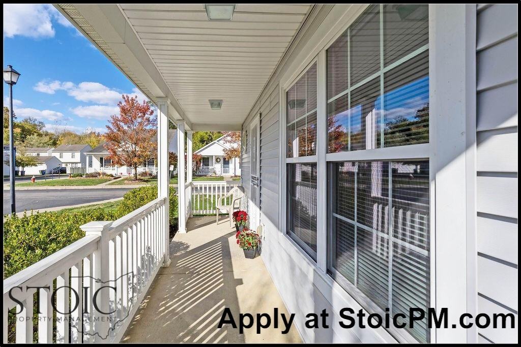 1860 Meadowlawn Dr #1 - Photo 3 of 26